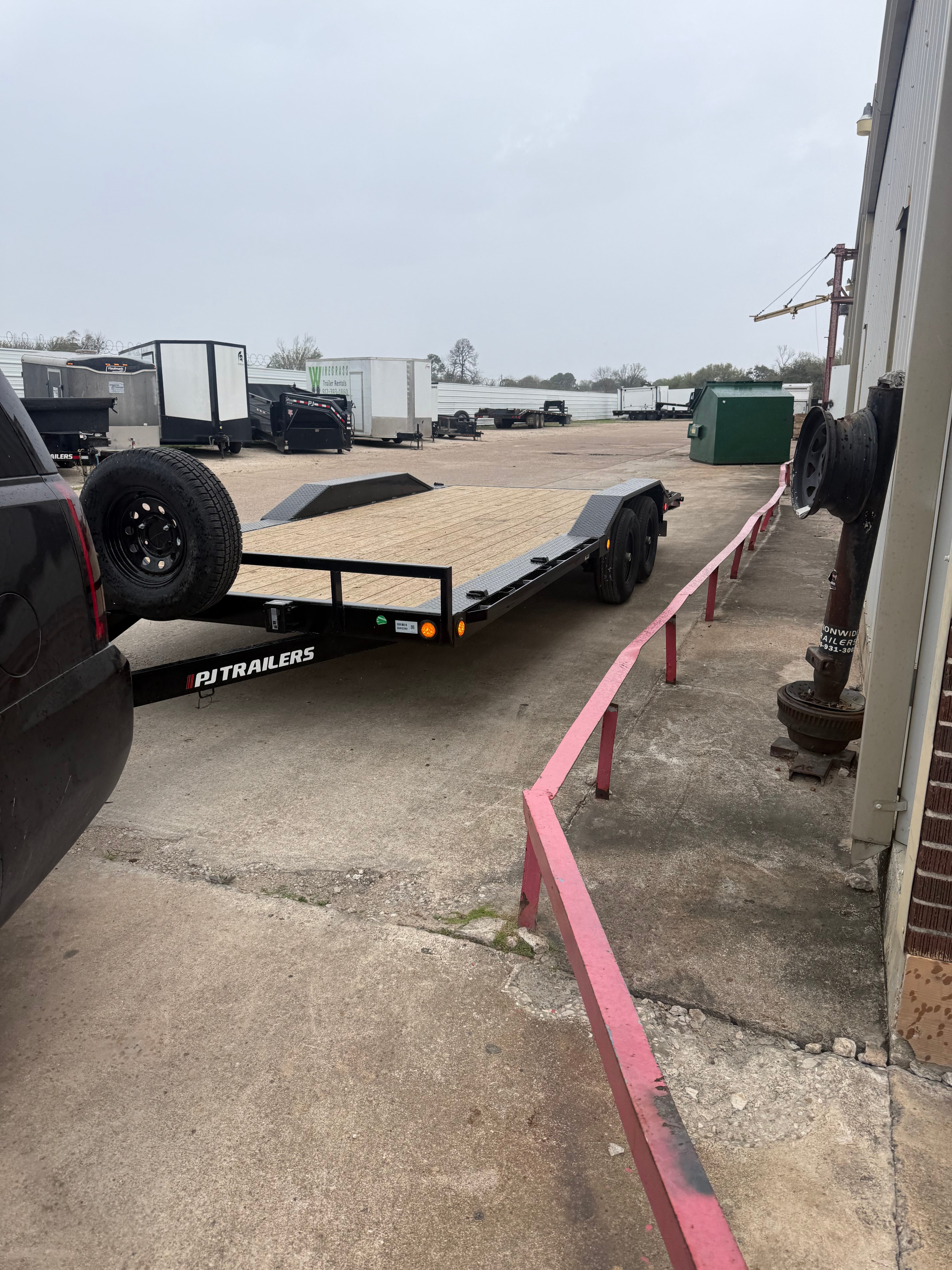 20ft Car Hauler Flatbed Trailer - Image 1